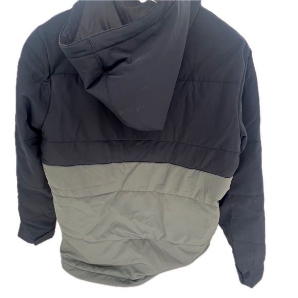 Travis Mathew Torch Runner Puffer - Picture 4 of 4